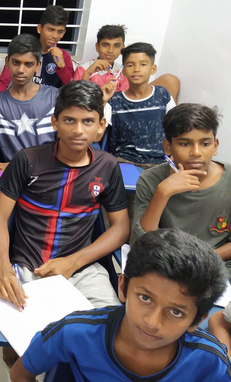 happy-students